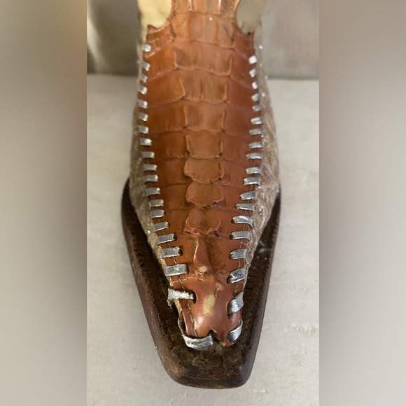 Carreta Men's Cowboy Brown, Cream, and Gold Embroider Glitter Size MEX-26-USA-7. - Picture 7 of 14